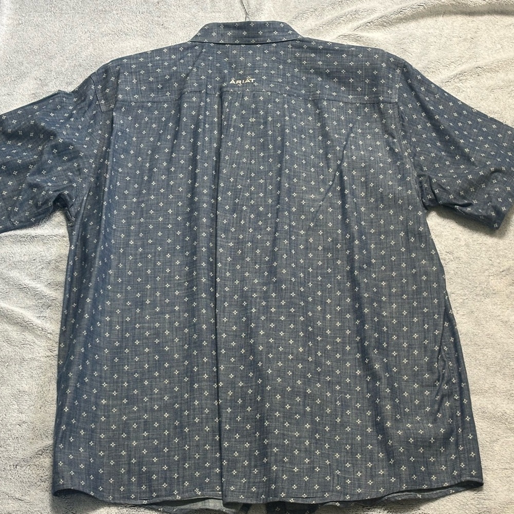 SOLD - Ariat Blue Casual Button Down Shirt - Picture 2 of 7